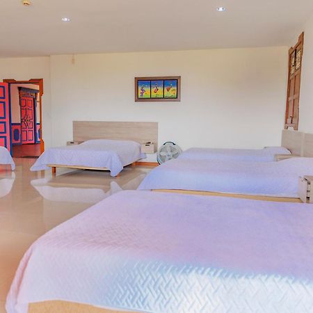 Hotel Arrayanes Del Quindio Монтенегро Екстериор снимка