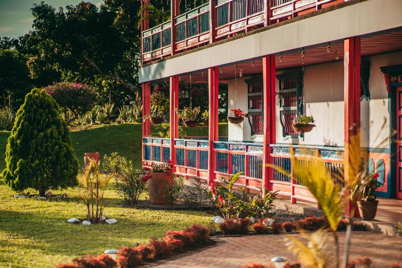 Hotel Arrayanes Del Quindio Монтенегро Екстериор снимка