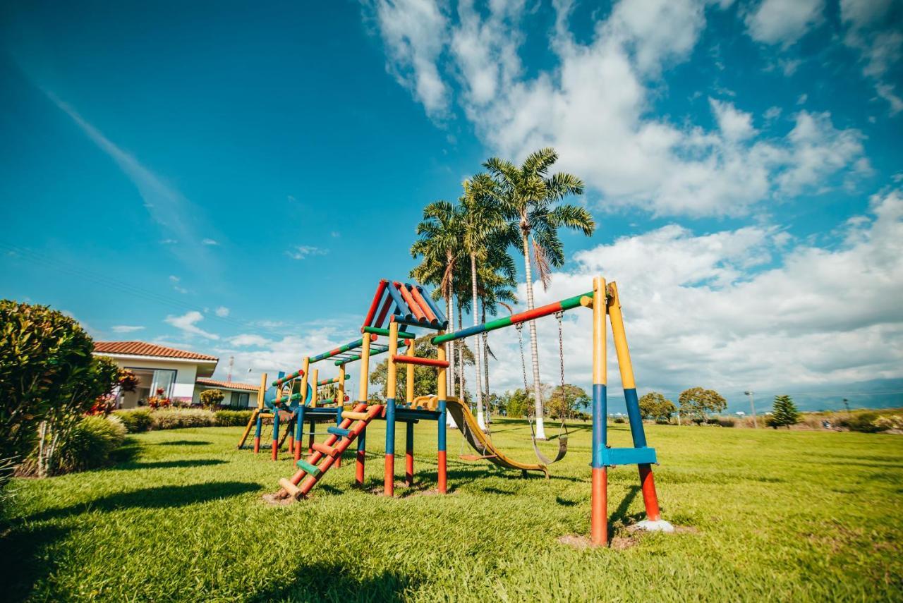 Hotel Arrayanes Del Quindio Монтенегро Екстериор снимка