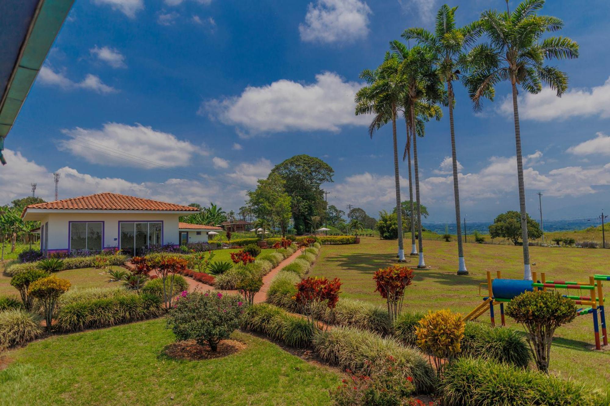 Hotel Arrayanes Del Quindio Монтенегро Екстериор снимка