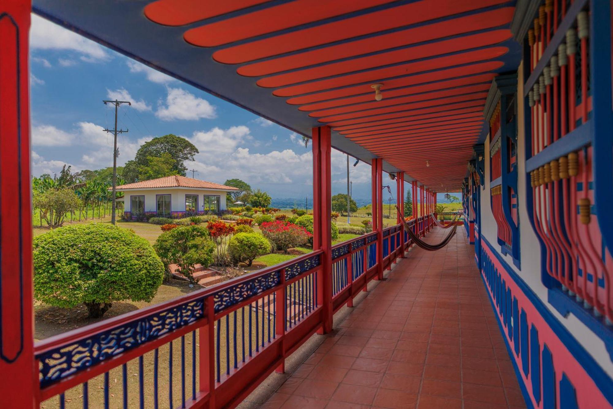 Hotel Arrayanes Del Quindio Монтенегро Екстериор снимка
